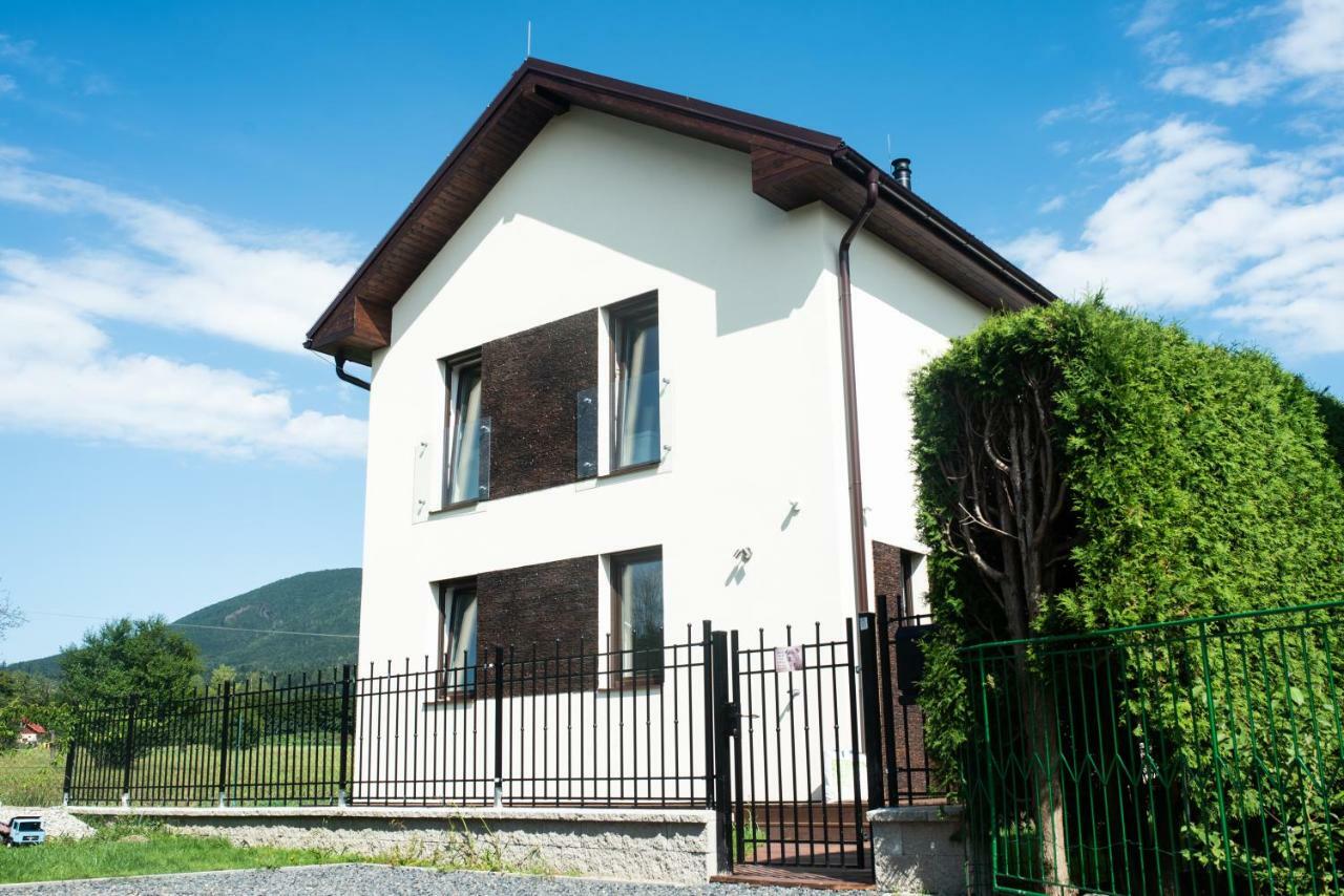 Vila Pod Cernou Horou Rožnov pod Radhoštěm Extérieur photo